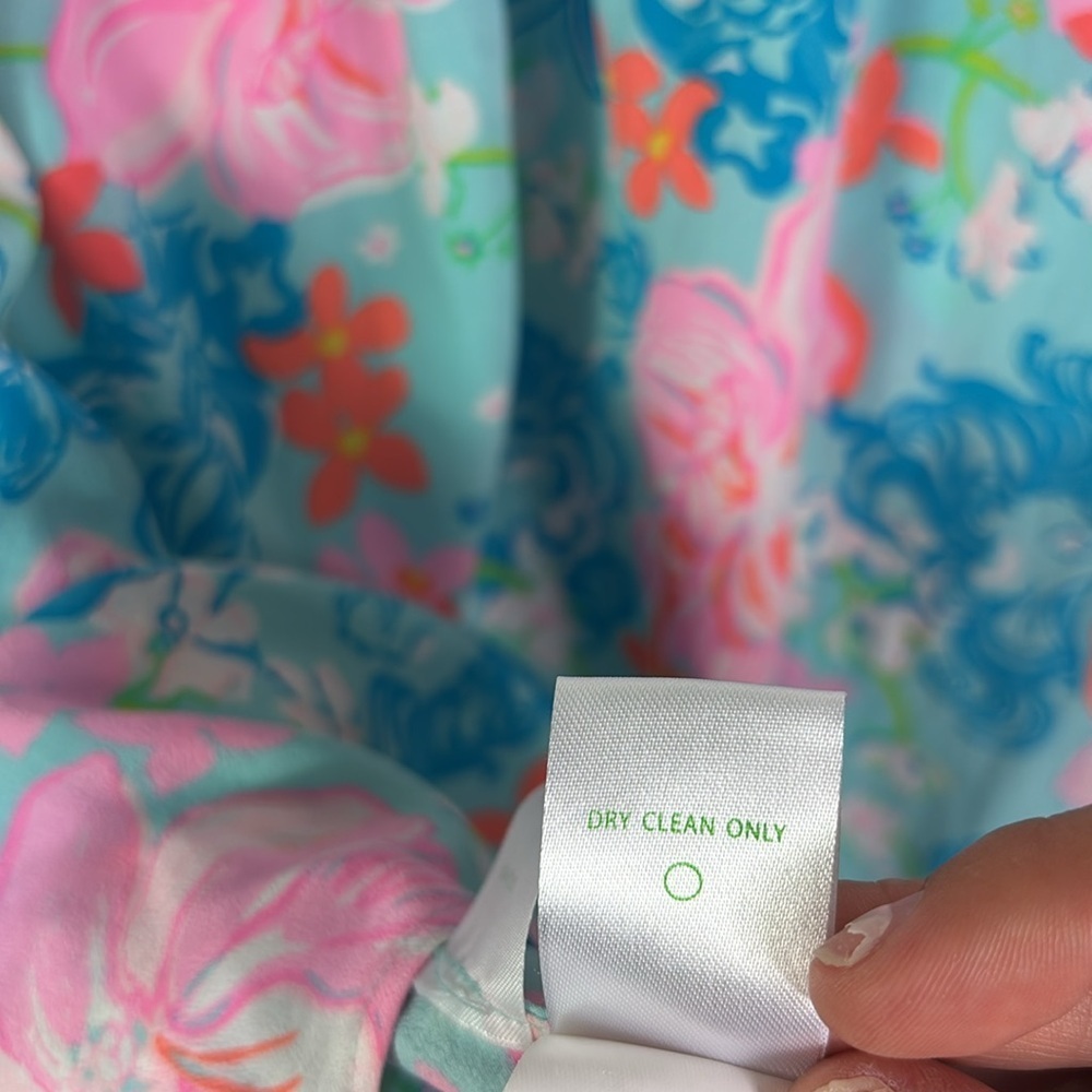 Lilly Pulitzer Elsa 100% Silk Top Blouse in Luscious Lions Surf Blue sz M - Picture 9 of 15